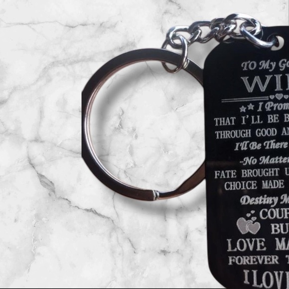Personalized Engraved Stainless Steel Keychain With Romantic Message For Wife - Picture 2 of 5